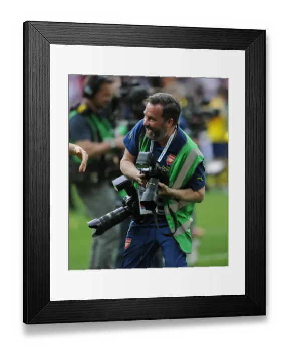 Framed Print : Arsenal photographer Stuart MacFarlane after the match. Arsenal 4: 0 Aston Villa. FA Cup Final Framed Print : Arsenal photographer Stuart MacFarlane after the match. Arsenal 4: 0 Aston Villa. FA Cup Final