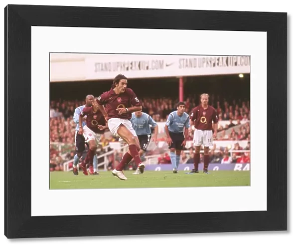 Robert Pires scores Arsenals goal from the penalty spot