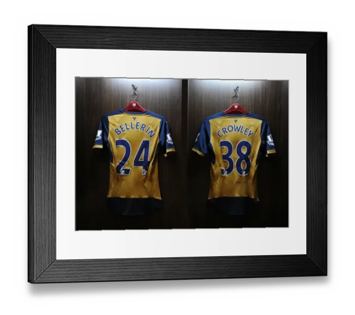 Framed Print : Arsenal Players Hector Bellerin and Dan Crowley Get Ready for Arsenal v Singapore XI Match in Singapore (July 15, 2015) Framed Print : Arsenal Players Hector Bellerin and Dan Crowley Get Ready for Arsenal v Singapore XI Match in Singapore (July 15, 2015)