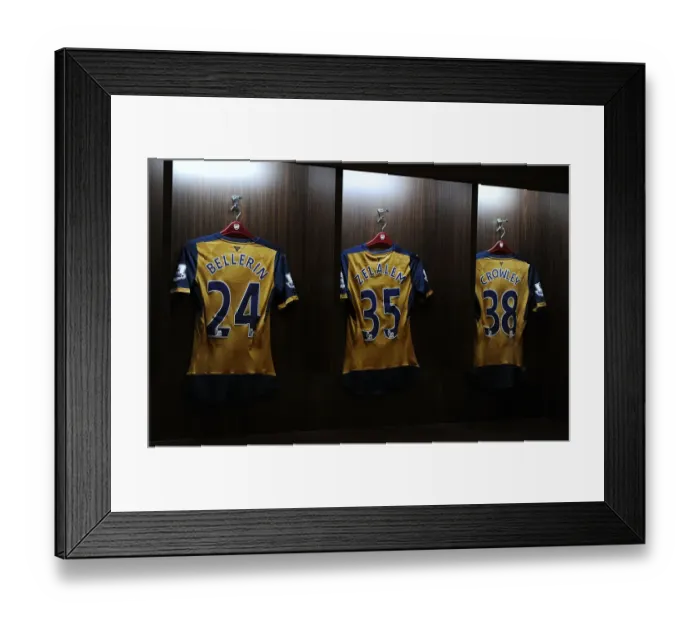 Framed Print : Arsenal FC: Gearing Up for the Barclays Asia Trophy Battle in Singapore Framed Print : Arsenal FC: Gearing Up for the Barclays Asia Trophy Battle in Singapore