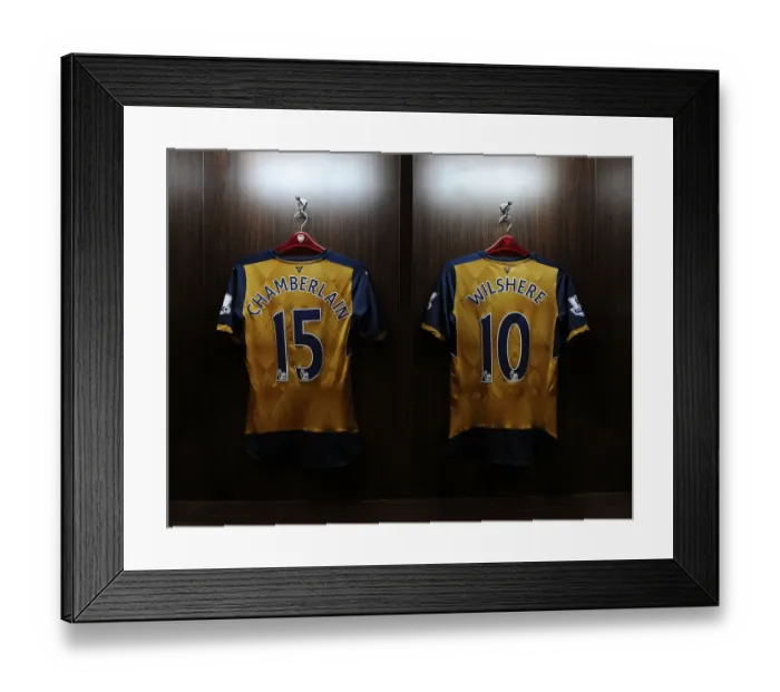 Framed Print : Arsenal Football Club: Oxlade-Chamberlain and Wilshere in Preparation for Arsenal v Singapore XI