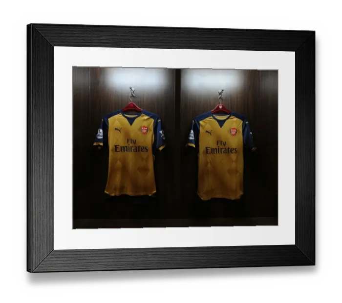 Framed Print : Arsenal Football Club: Preparing for Battle - Arsenal v Singapore XI, Barclays Asia Trophy, 2015