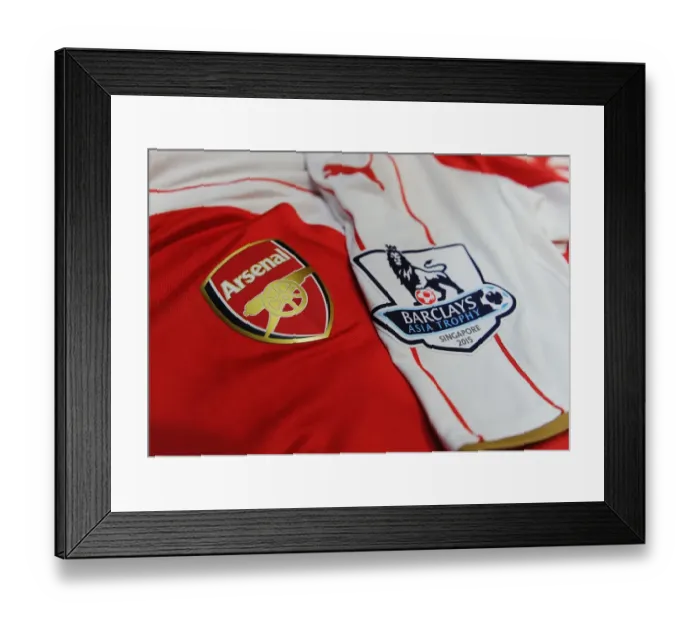 Framed Print : Arsenal FC: Readying for Battle against Everton at the 2015 Barclays Asia Trophy in Singapore Framed Print : Arsenal FC: Readying for Battle against Everton at the 2015 Barclays Asia Trophy in Singapore