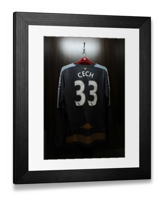 Framed Print : Arsenal FC: Gear Up for Battle - Arsenal vs Everton, Asia Trophy 2015