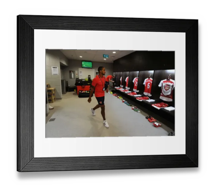 Framed Print : Theo Walcott in Arsenal Changing Room before Arsenal vs. Everton (Asia Trophy 2015-16) Framed Print : Theo Walcott in Arsenal Changing Room before Arsenal vs. Everton (Asia Trophy 2015-16)