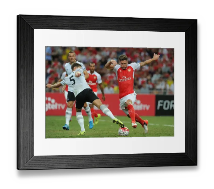 Framed Print : Arsenal vs. Everton: 2015 Barclays Asia Trophy Clash in Singapore Framed Print : Arsenal vs. Everton: 2015 Barclays Asia Trophy Clash in Singapore