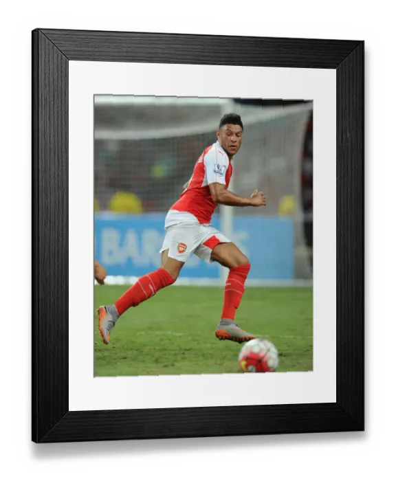 Framed Print : Arsenal's Alex Oxlade-Chamberlain in Action Against Everton at 2015 Asia Trophy, Singapore