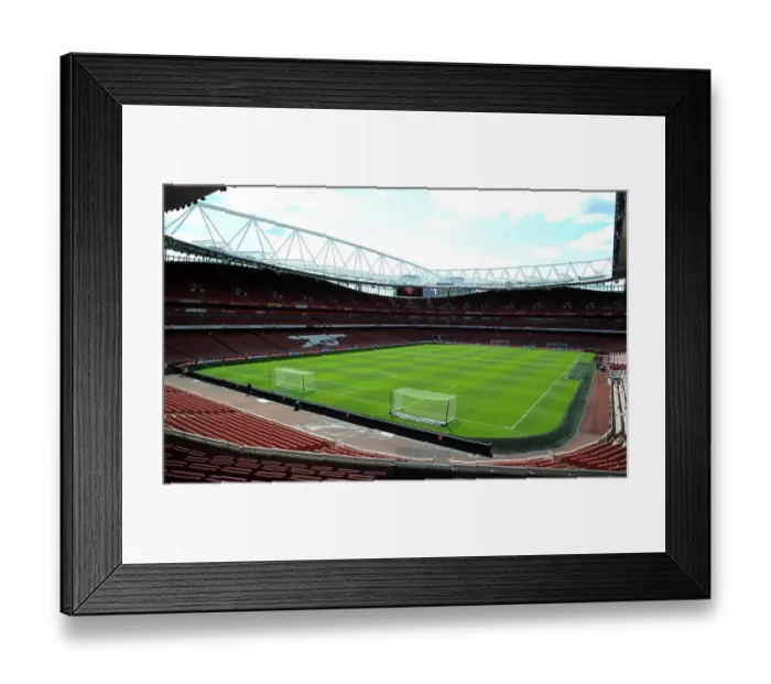 Framed Print : Pre-Match Atmosphere at Emirates Stadium: Arsenal vs. Olympique Lyonnais, Emirates Cup 2015 / 16 Framed Print : Pre-Match Atmosphere at Emirates Stadium: Arsenal vs. Olympique Lyonnais, Emirates Cup 2015 / 16