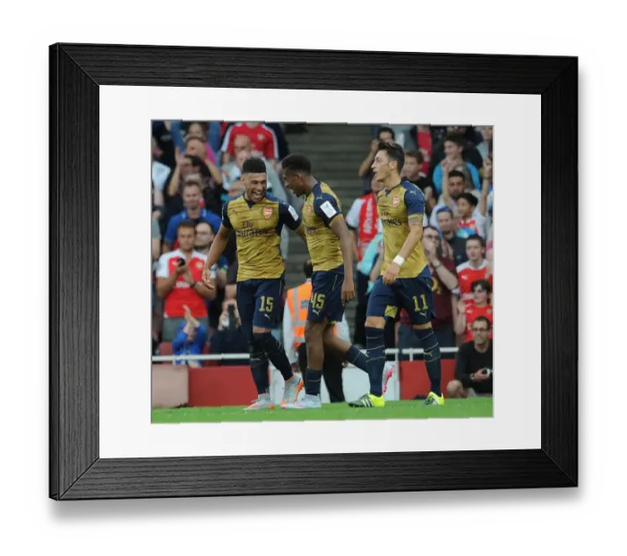Framed Print : Arsenal's Iwobi and Oxlade-Chamberlain in Jubilant Goal Celebration (Emirates Cup 2015 / 16) Framed Print : Arsenal's Iwobi and Oxlade-Chamberlain in Jubilant Goal Celebration (Emirates Cup 2015 / 16)