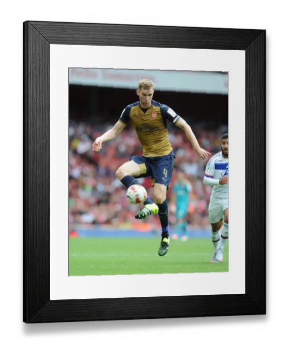 Framed Print : Per Mertesacker: In Action Against Olympique Lyonnais, Emirates Cup 2015 / 16 Framed Print : Per Mertesacker: In Action Against Olympique Lyonnais, Emirates Cup 2015 / 16