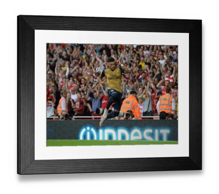 Framed Print : Alex Oxlade-Chamberlain's Thriller: Arsenal's Emirates Cup Goal (2015 / 16) Framed Print : Alex Oxlade-Chamberlain's Thriller: Arsenal's Emirates Cup Goal (2015 / 16)