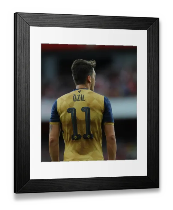 Framed Print : Mesut Ozil in Action: Arsenal vs Olympique Lyonnais, Emirates Cup 2015 / 16 Framed Print : Mesut Ozil in Action: Arsenal vs Olympique Lyonnais, Emirates Cup 2015 / 16