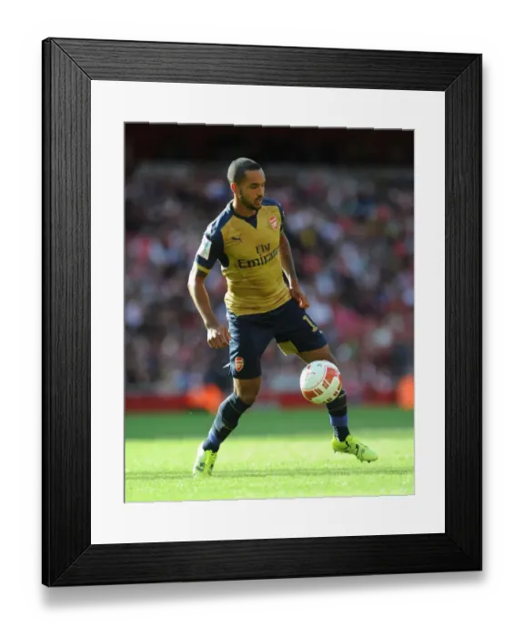 Framed Print : Theo Walcott in Action: Arsenal vs Olympique Lyonnais, Emirates Cup 2015 / 16 Framed Print : Theo Walcott in Action: Arsenal vs Olympique Lyonnais, Emirates Cup 2015 / 16