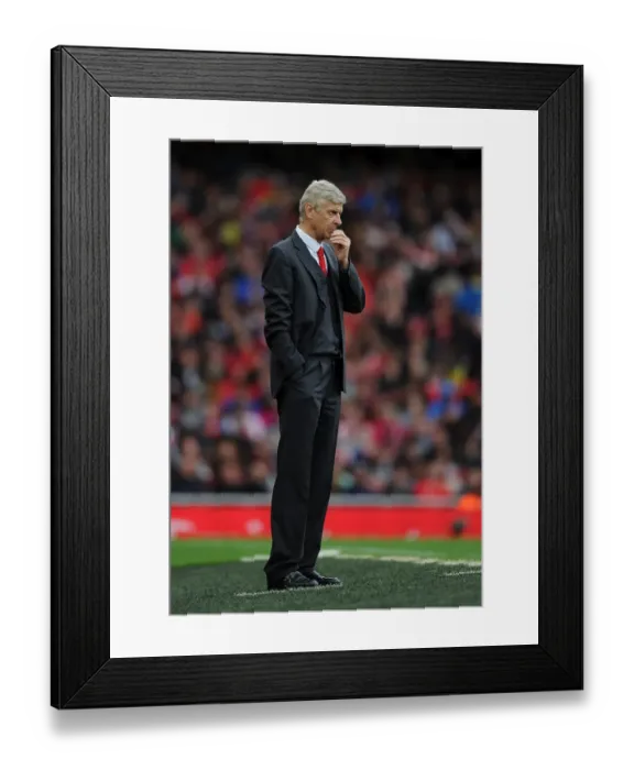 Framed Print : Arsene Wenger Leads Arsenal Against VfL Wolfsburg at Emirates Cup, 2015