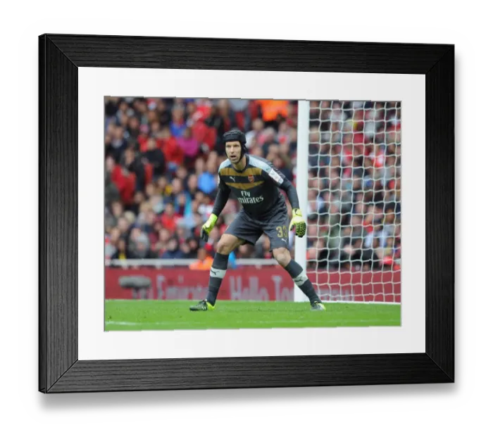 Framed Print : Arsenal's Petr Cech in Action Against VfL Wolfsburg at the Emirates Cup 2015 / 16