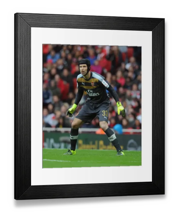 Framed Print : Arsenal's Petr Cech in Action Against VfL Wolfsburg at the Emirates Cup 2015 / 16 Framed Print : Arsenal's Petr Cech in Action Against VfL Wolfsburg at the Emirates Cup 2015 / 16