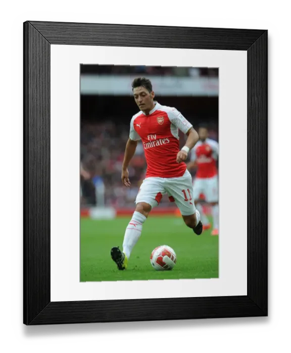 Framed Print : Mesut Ozil's Stellar Performance: Arsenal vs. VfL Wolfsburg - Emirates Cup 2015