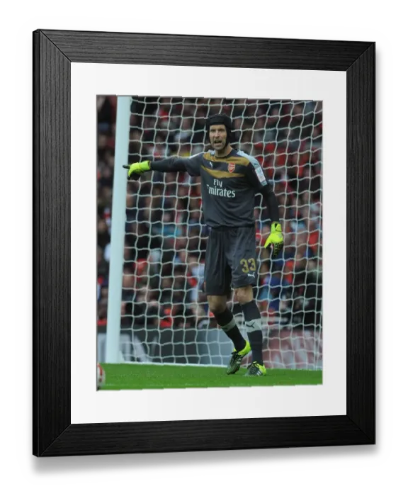 Framed Print : Arsenal's Petr Cech in Action Against VfL Wolfsburg at Emirates Cup 2015 / 16