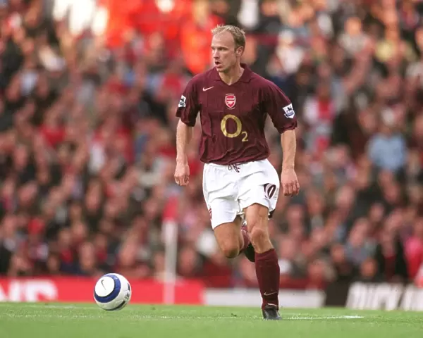 Dennis Bergkamp (Arsenal). Arsenal 1: 0 Manchester City. FA Premier League