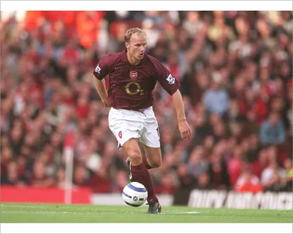 Dennis Bergkamp's Stunner: Arsenal's 1-0 Victory Over Manchester City, FA Premier League, Highbury, London, 2005