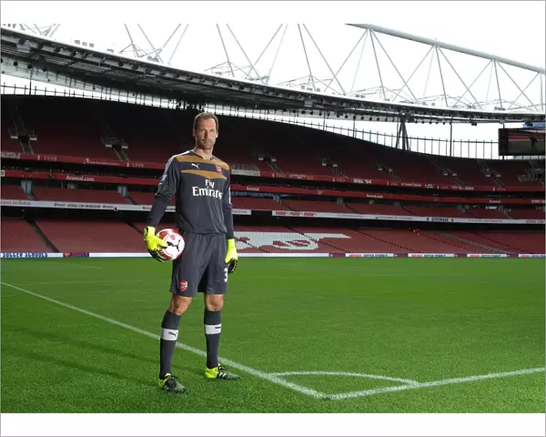 Petr Cech (Arsenal). Arsenal 1st Team Photcall and Training Session. Emirates Stadium
