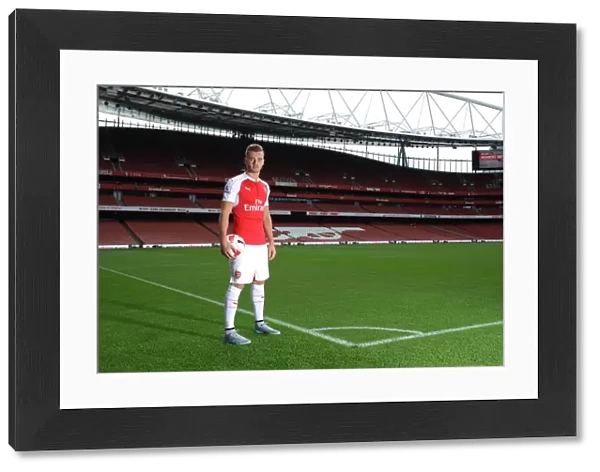 Arsenal Training: Calum Chambers at Emirates Stadium (2015-16)