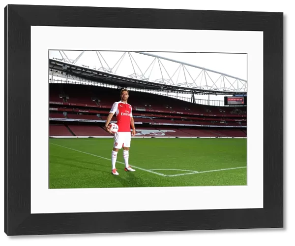 Mathieu Flamini (Arsenal). Arsenal 1st Team Photcall and Training Session. Emirates