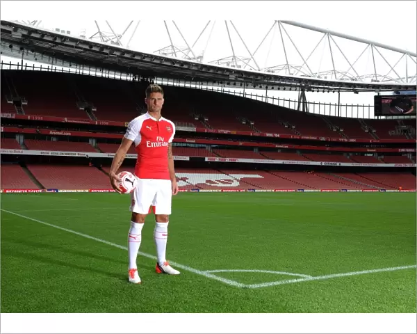 Olivier Giroud (Arsenal). Arsenal 1st Team Photcall and Training Session. Emirates