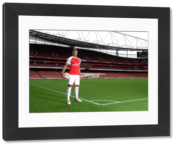 Olivier Giroud (Arsenal). Arsenal 1st Team Photcall and Training Session. Emirates