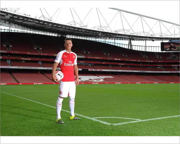 Mesut Ozil (Arsenal). Arsenal 1st Team Photcall and Training Session. Emirates Stadium