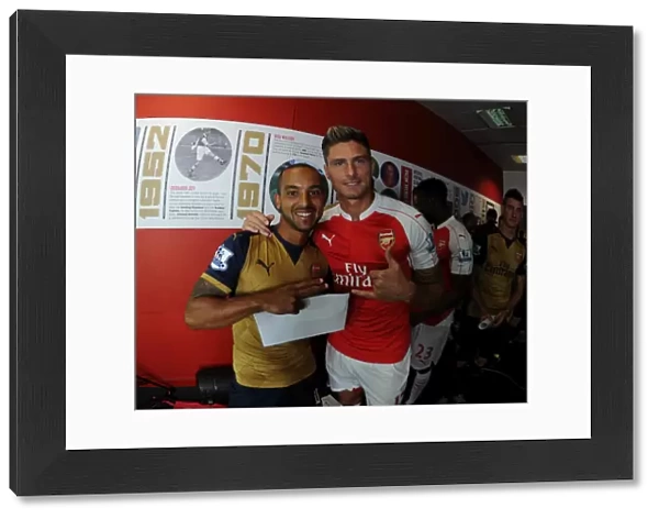 Arsenal Training: Walcott and Giroud at Emirates Stadium (2015-16)