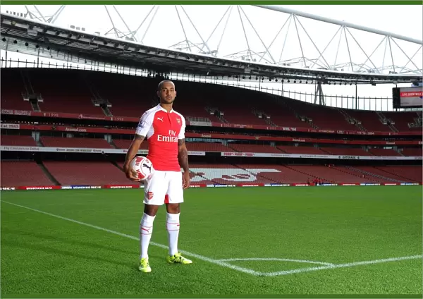 Theo Walcott (Arsenal). Arsenal 1st Team Photcall and Training Session. Emirates Stadium