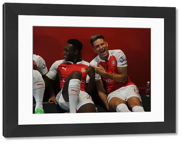 Arsenal Training: Welbeck and Giroud at Emirates Stadium, 2015-16 - First Team Session