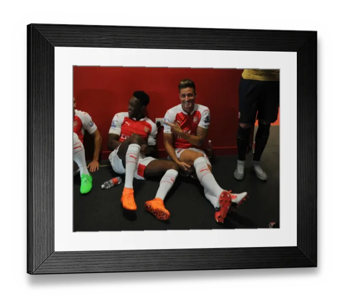 Framed Print : Danny Welbeck and Olivier Giroud (Arsenal). Arsenal 1st Team Photcall and Training
