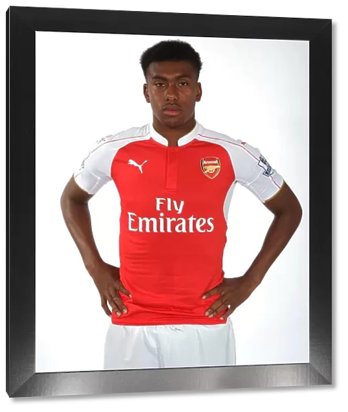 Arsenal First Team: Welcome Alex Iwobi (2015-16)