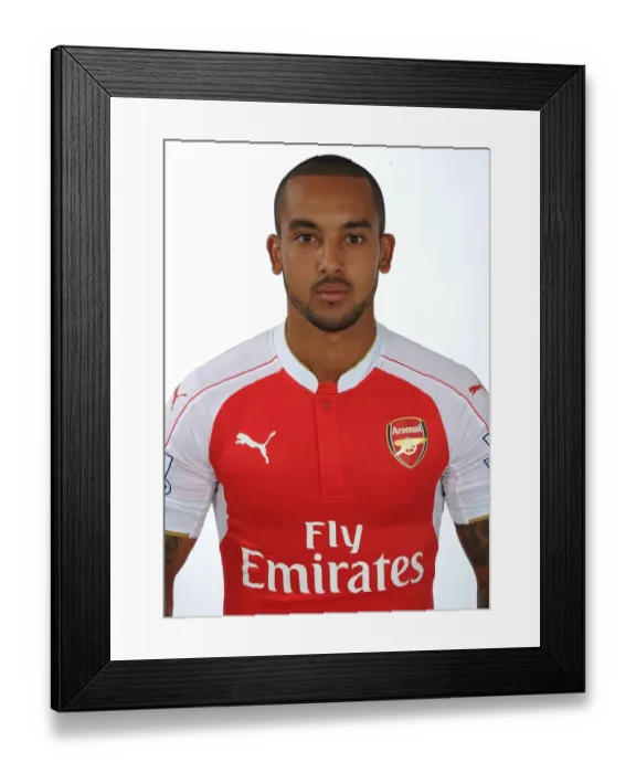 Framed Print : Theo Walcott at Arsenal's 2015-16 First Team Photocall