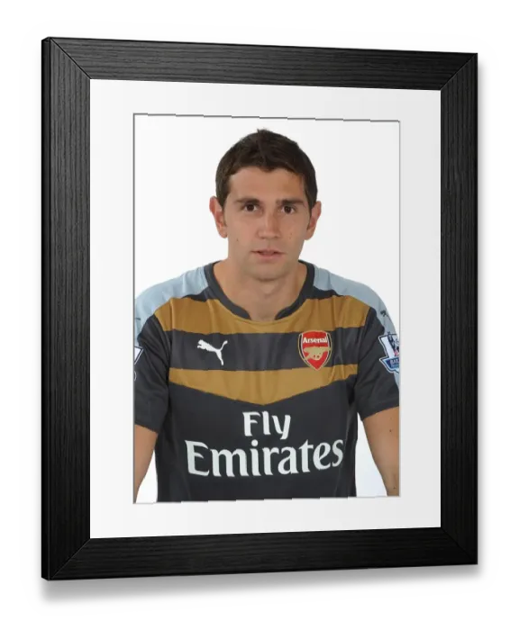 Framed Print : Arsenal's Newcomer: Emiliano Martinez at His First Team Photocall (2015-16) Framed Print : Arsenal's Newcomer: Emiliano Martinez at His First Team Photocall (2015-16)