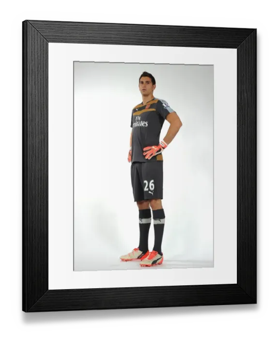 Framed Print : Emiliano Martinez: Arsenal First Team Newcomer at 2015-16 Photocall Framed Print : Emiliano Martinez: Arsenal First Team Newcomer at 2015-16 Photocall
