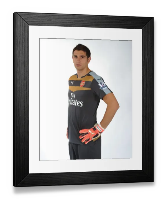 Framed Print : Arsenal's Newcomer: Emiliano Martinez at His First Team Photocall (2015-16) Framed Print : Arsenal's Newcomer: Emiliano Martinez at His First Team Photocall (2015-16)