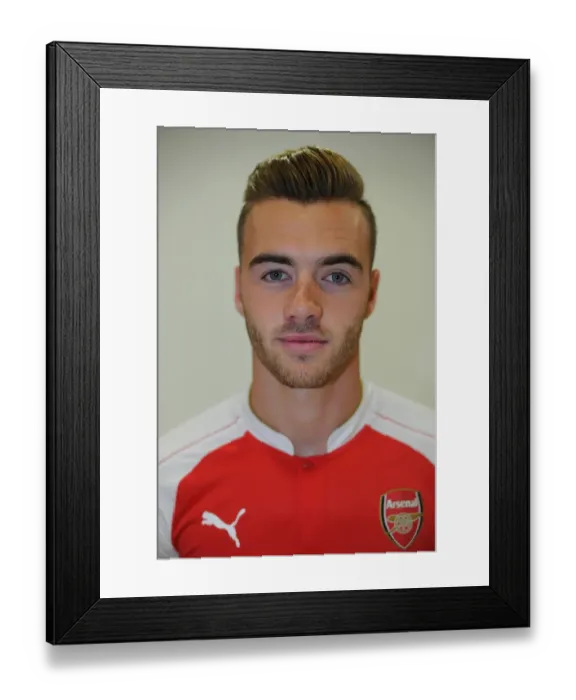 Framed Print : Calum Chambers at Arsenal First Team Photocall 2015-16 Framed Print : Calum Chambers at Arsenal First Team Photocall 2015-16