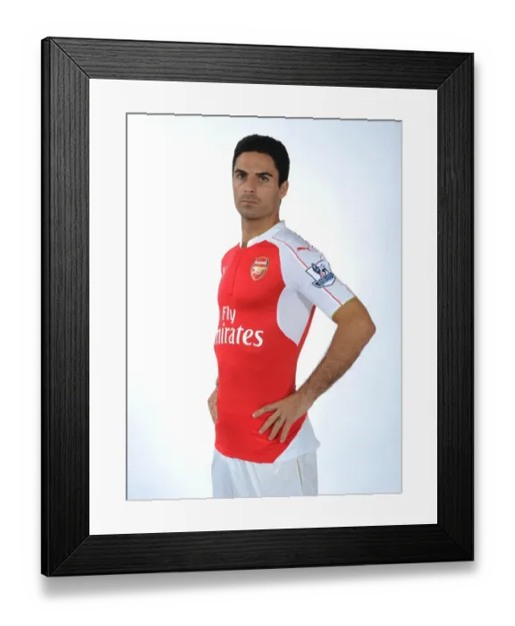 Framed Print : Mikel Arteta at Arsenal Training: 2015-16 Season Framed Print : Mikel Arteta at Arsenal Training: 2015-16 Season