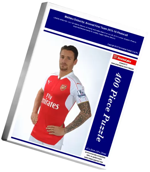 Mathieu Debuchy: Arsenal First Team 2015-16 Photocall