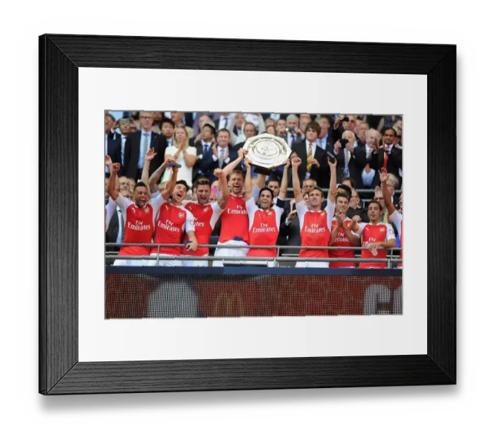 Framed Print : Arsenal's Mikel Arteta and Per Mertesacker Celebrate Community Shield Victory over Chelsea (2015-16)