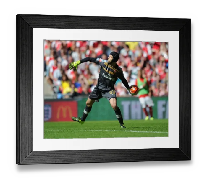 Framed Print : Arsenal's Petr Cech in Action: Arsenal vs. Chelsea - FA Community Shield 2015-16