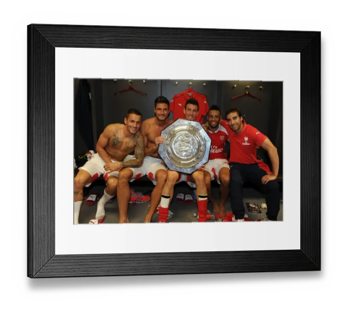 Framed Print : Arsenal's Victory Celebration: FA Community Shield vs. Chelsea (2015-16)