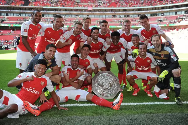 Arsenal Celebrates FA Community Shield Win Against Chelsea (2015-16)