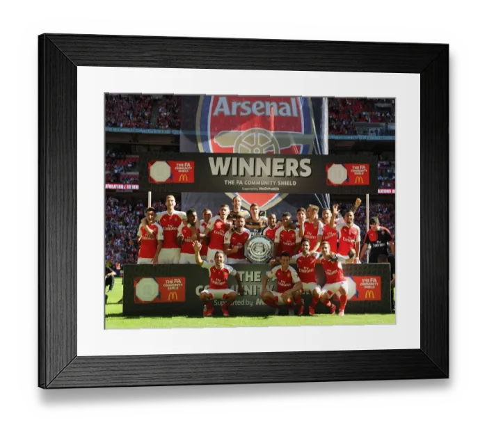 Framed Print : Arsenal Celebrates FA Community Shield Victory over Chelsea (2015) Framed Print : Arsenal Celebrates FA Community Shield Victory over Chelsea (2015)