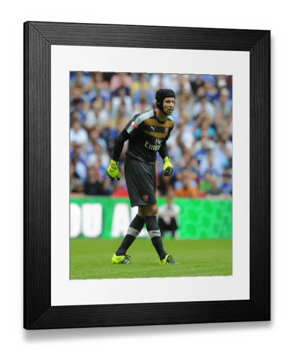 Framed Print : Focused Cech: Arsenal's Goalkeeper in Community Shield Battle vs. Chelsea (2015-16)