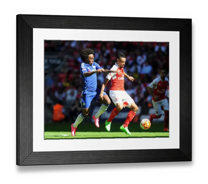 Framed Print : Coquelin vs. Willian: A Footballing Battle in the FA Community Shield Clash Between Arsenal and Chelsea