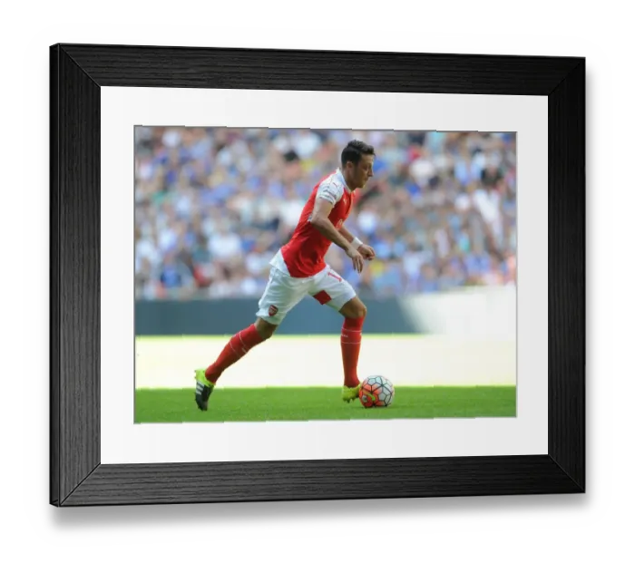 Framed Print : Mesut Ozil in Action: Arsenal vs. Chelsea - FA Community Shield 2015 Framed Print : Mesut Ozil in Action: Arsenal vs. Chelsea - FA Community Shield 2015